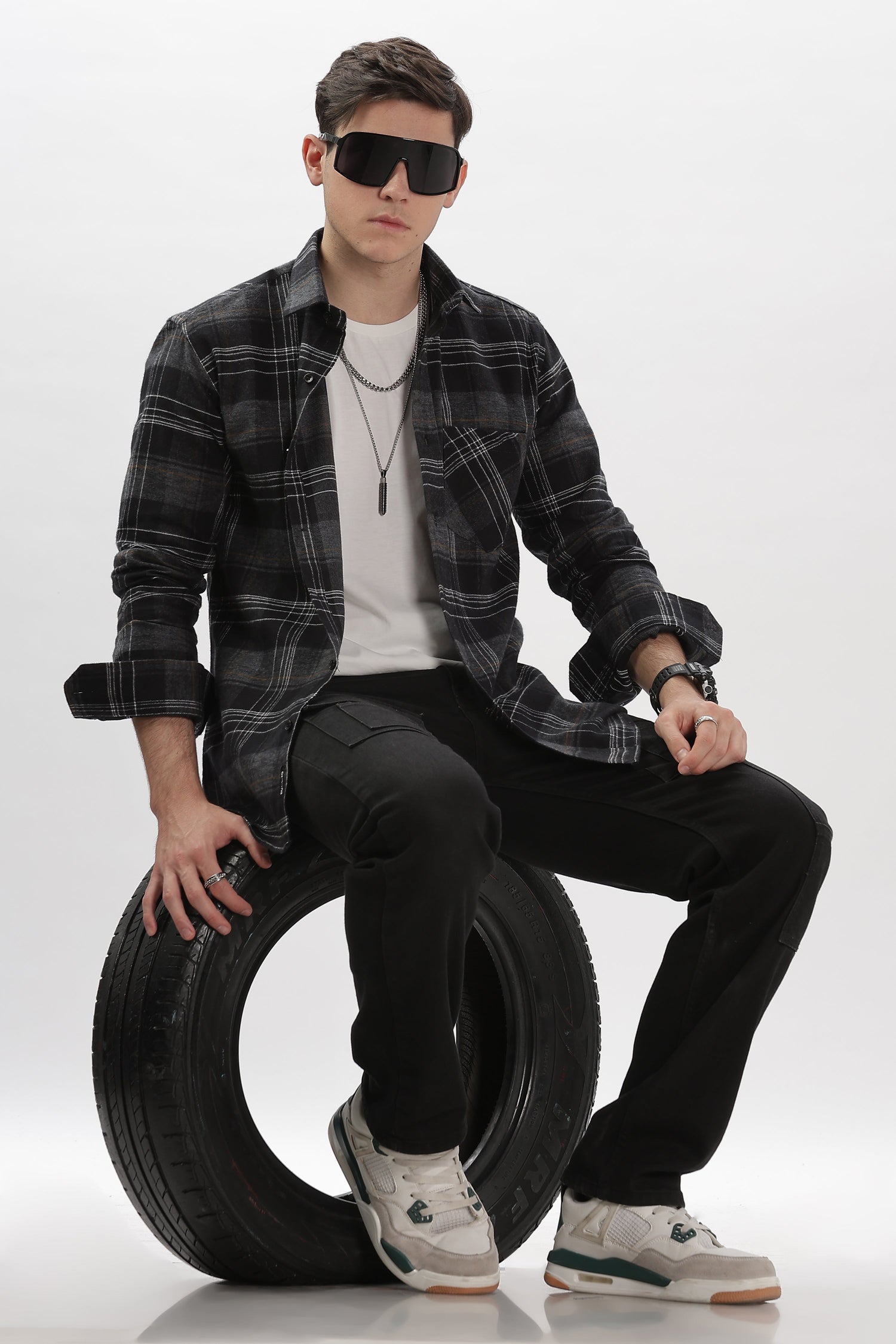 black flannel relaxed fit overshirt