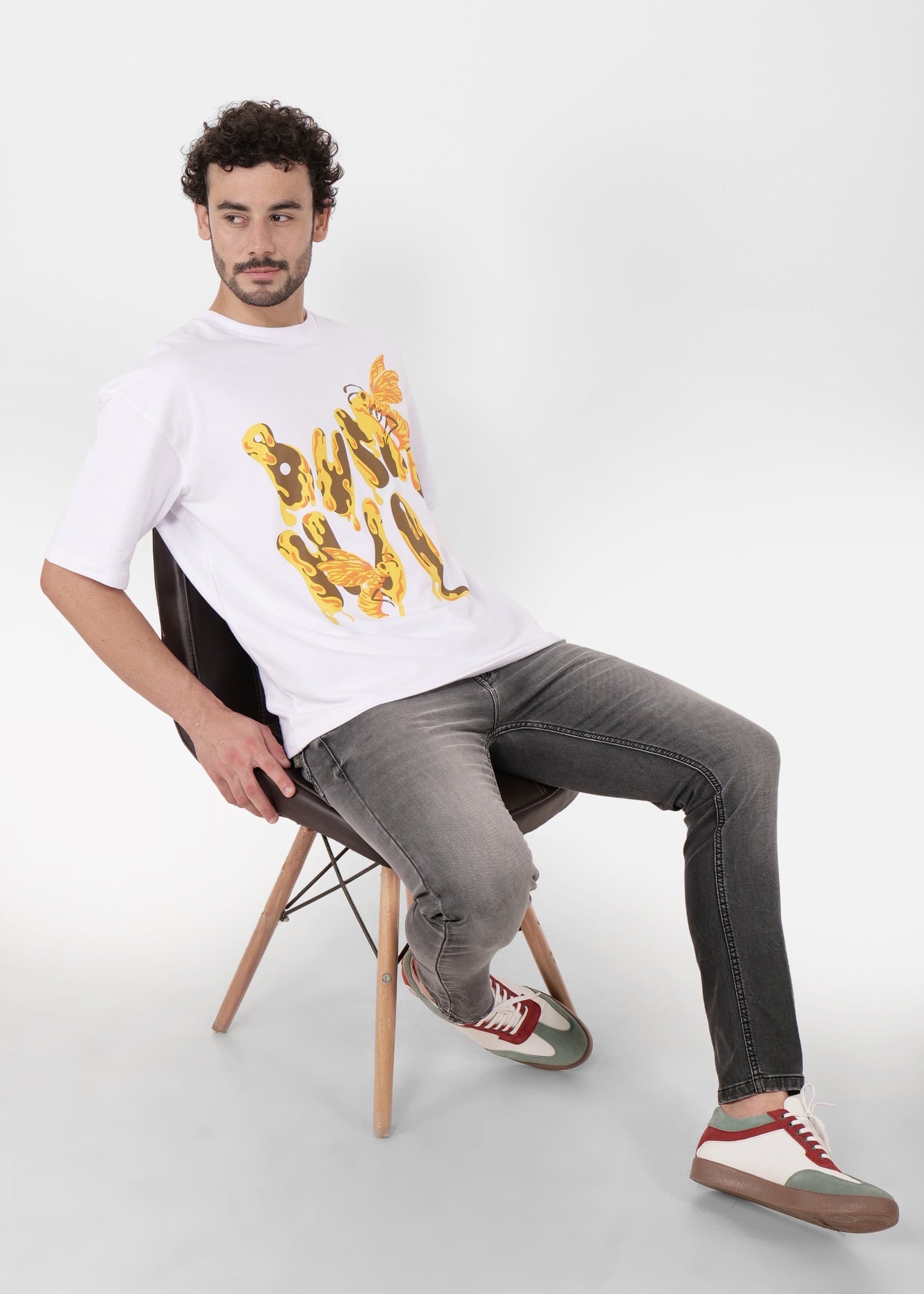 Bumchiq: Bee Oversized Tee